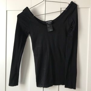 Stretchy bebe shirt xs